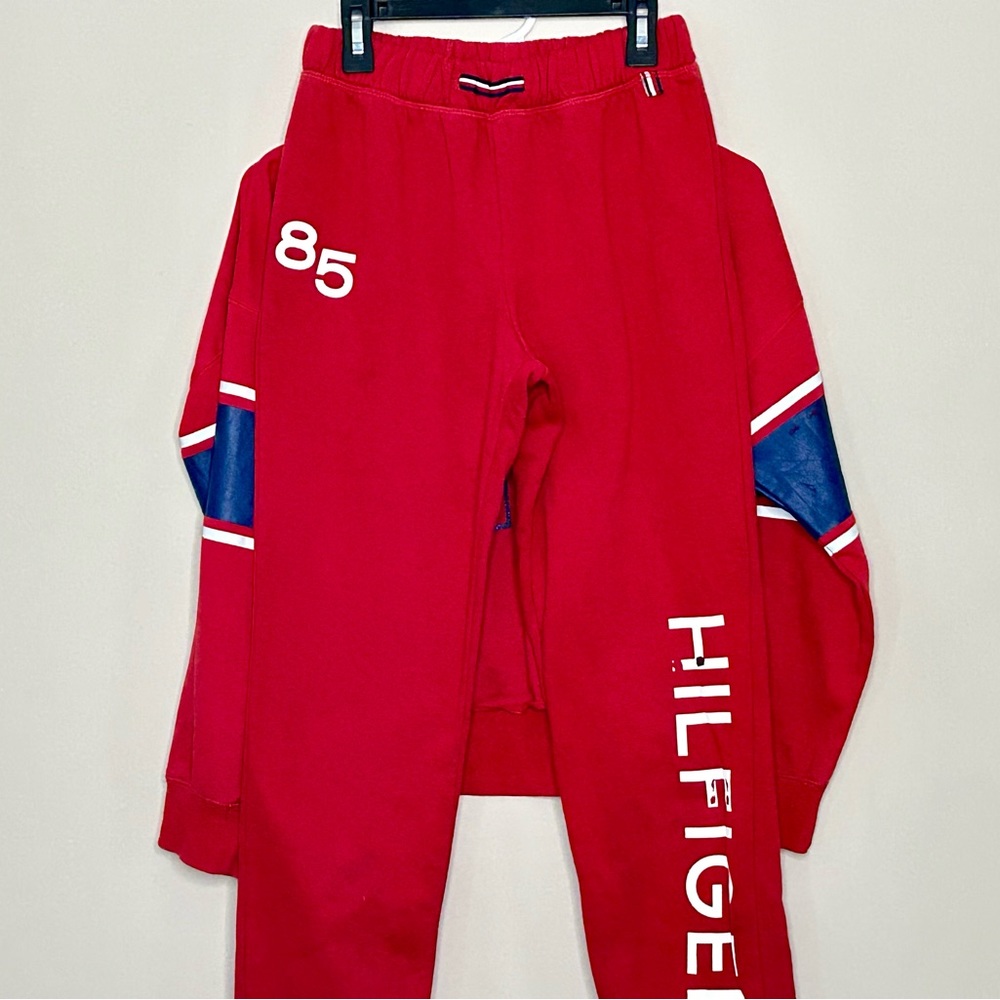 Tommy Hilfiger glitter crew neck and sweatpants lounge set